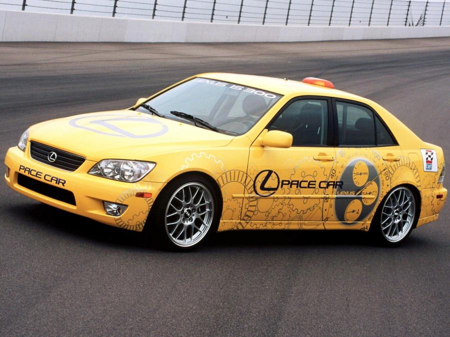  Lexus IS300 Pace Car 2000 года  (фото 1 из 3)